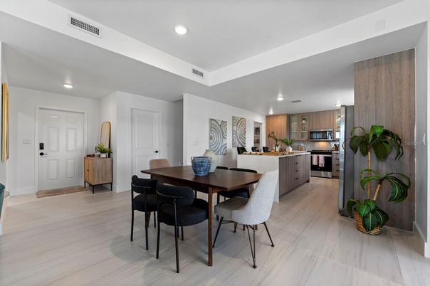 Dining room, Interior, Kitchen, Recessed Lighting, Stainless Steel Appliances