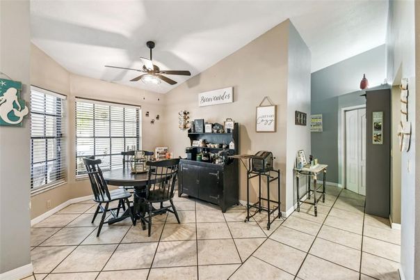 Dining room, Interior