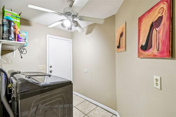 Interior, Washer