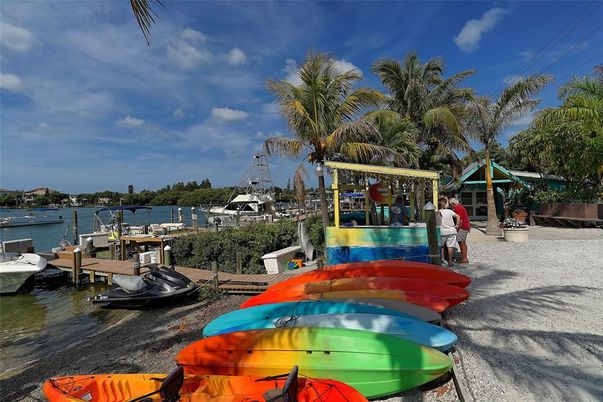 Exterior, Lake, Playground