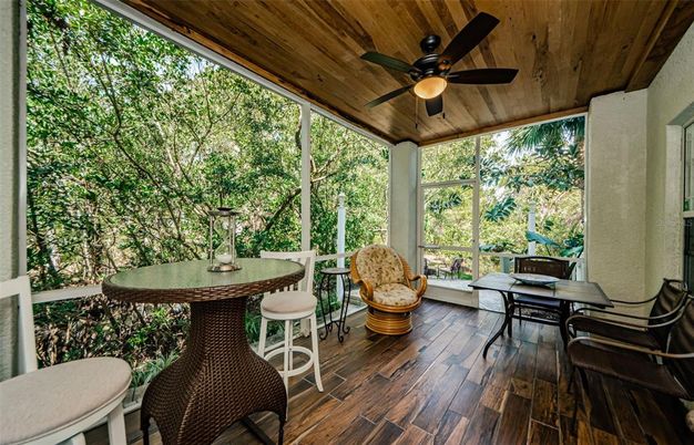 Interior, Sun Room, Wooden Ceilings, Wood Texture Flooring