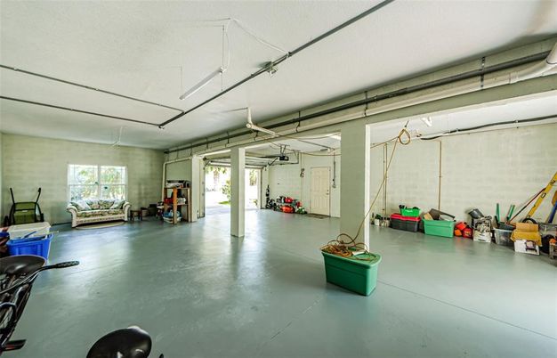 Garage, Interior