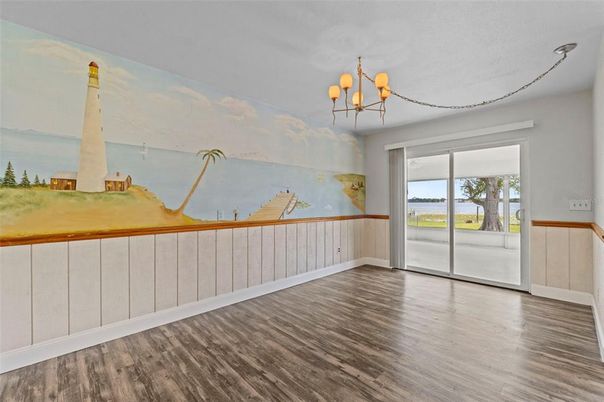 Chandelier, Empty room, Interior, Wood Texture Flooring