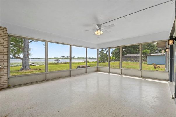 Empty room, Interior, Sun Room