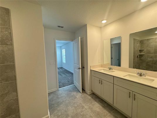 Bathroom, Dual Sink Vanities, Interior, Recessed Lighting