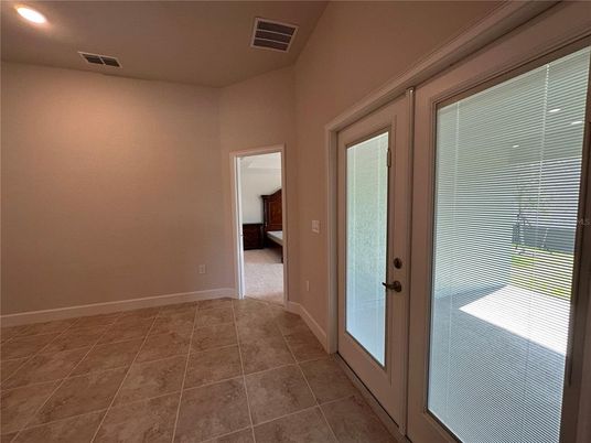 Empty room, Interior, Recessed Lighting
