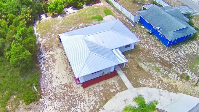 Exterior, Drone