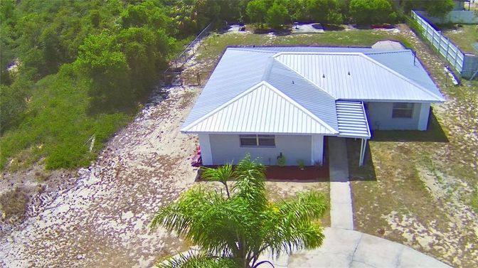 Exterior, Drone