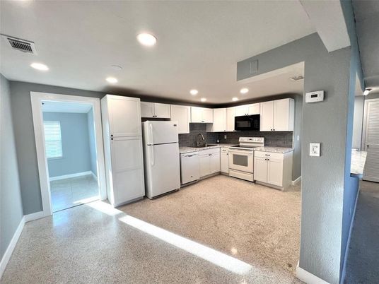 Interior, Kitchen, Recessed Lighting