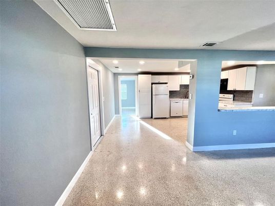 Empty room, Interior, Kitchen, Recessed Lighting