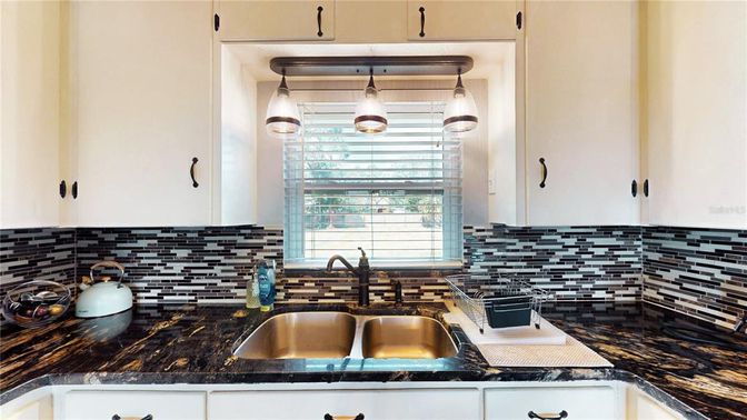 Interior, Kitchen, Pendant Lights