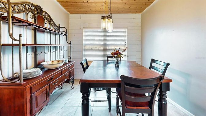 Dining room, Interior, Pendant Lights, Wooden Ceilings