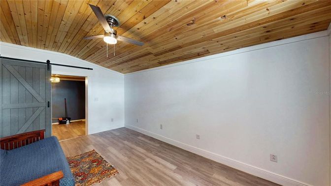 Empty room, Interior, Wooden Ceilings, Wood Texture Flooring