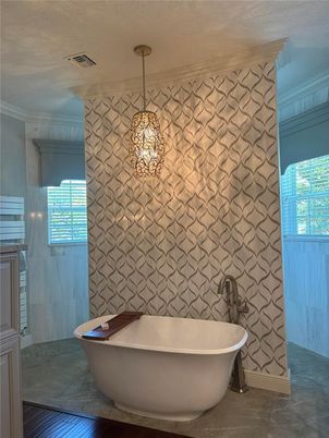 Bathroom, Free Standing Baths, Interior, Pendant Lights