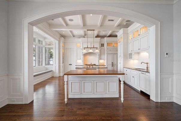Interior, Kitchen, Pendant Lights, Recessed Lighting, Wood Texture Flooring