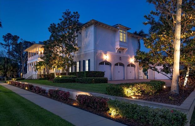 Attached, Backyard, Exterior, Facade, French Provincial