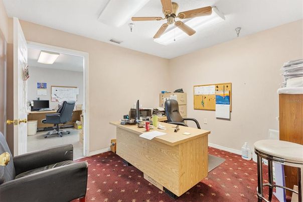 Home Office, Interior