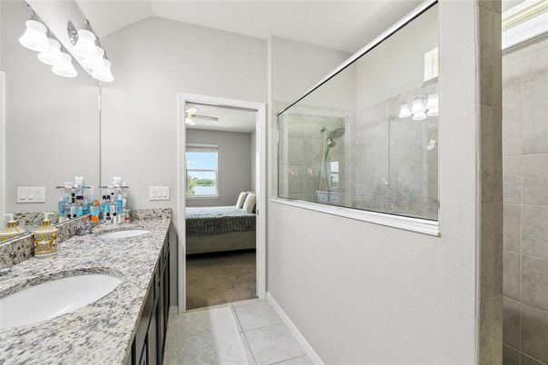 Bathroom, Bedroom, Dual Sink Vanities, Glass Shower, Interior