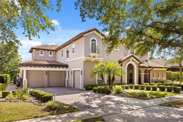 Attached, Exterior, Facade, Mediterranean