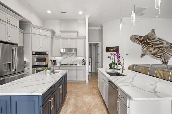 Interior, Kitchen, Pendant Lights, Recessed Lighting, Stainless Steel Appliances