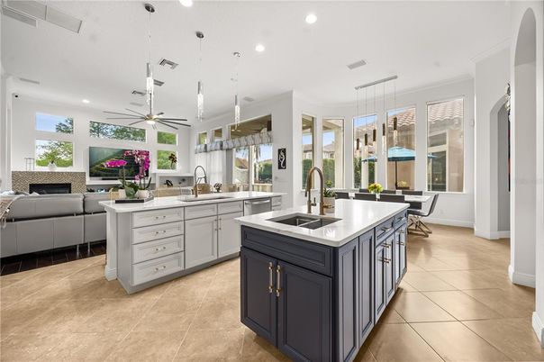 Dining room, Interior, Kitchen, Living room, Pendant Lights, Recessed Lighting, Stainless Steel Appliances