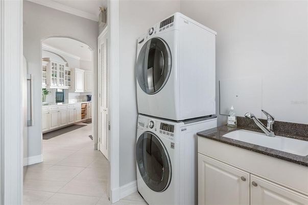 Interior, Utility Closets, Washer