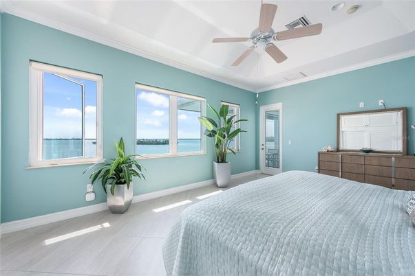 Bedroom, Interior, Water