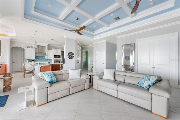 Interior, Kitchen, Living room, Pendant Lights, Recessed Lighting, Stainless Steel Appliances