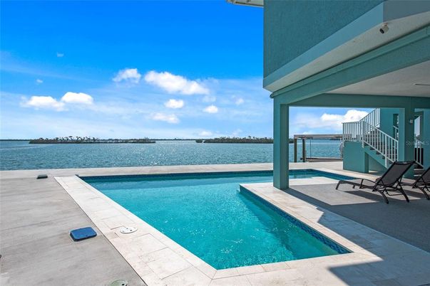 Exterior, Lake, Pool, Water
