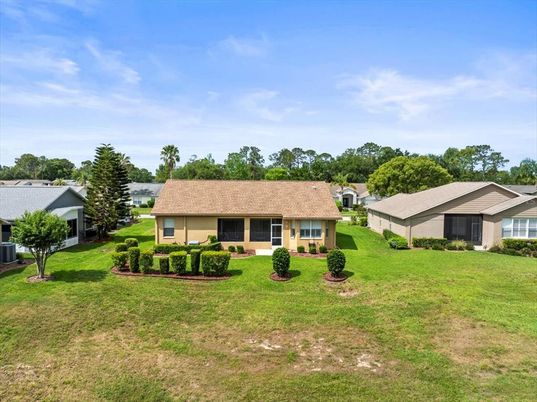 Backyard, Exterior, Facade, Ranch