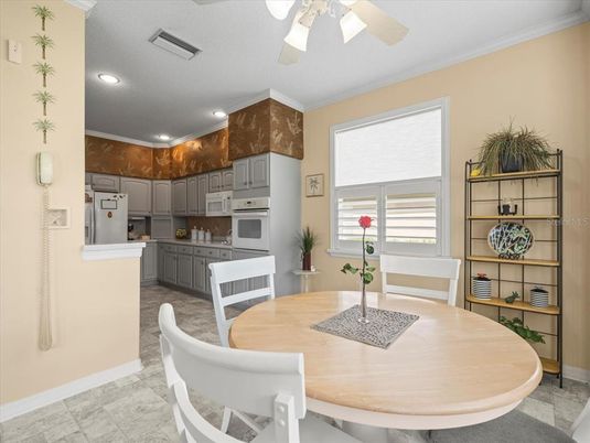 Dining room, Interior, Kitchen, Recessed Lighting, Stainless Steel Appliances
