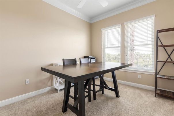 Home Office, Interior