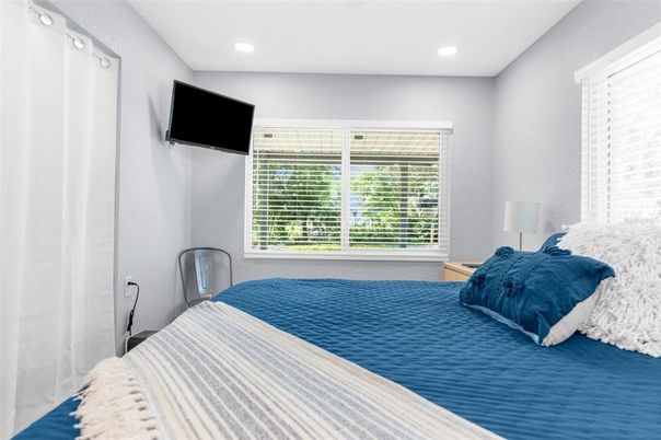 Bedroom, Interior, Recessed Lighting