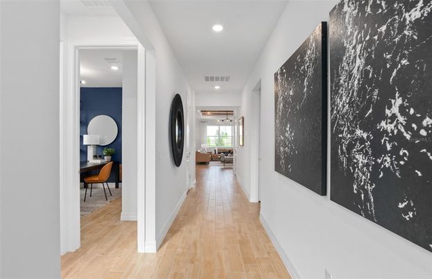 Interior, Recessed Lighting, Wood Texture Flooring