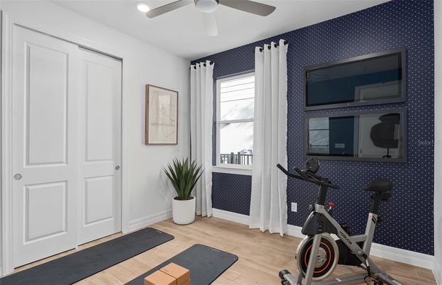 Fitness Equipment, Interior, Recessed Lighting, Wood Texture Flooring