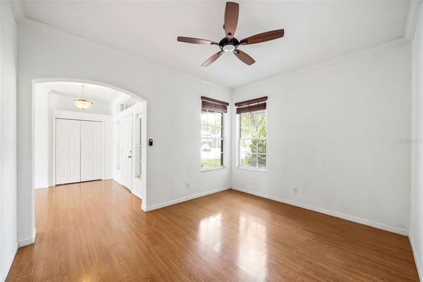 Empty room, Interior, Pendant Lights, Wood Texture Flooring