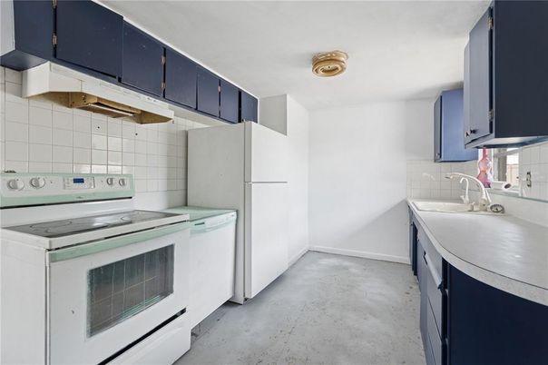Interior, Kitchen