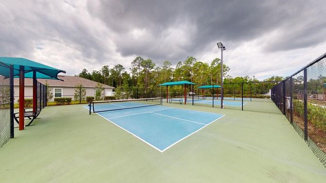 Exterior, Tennis Courts