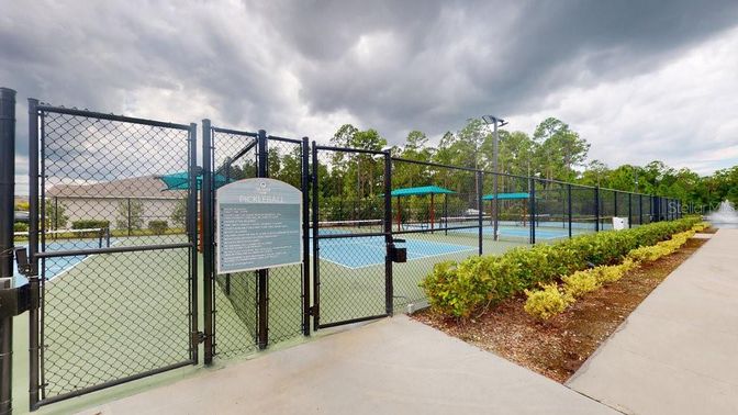 Exterior, Tennis Courts