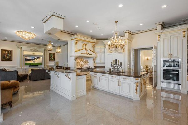 Chandelier, Interior, Kitchen, Living room, Pendant Lights, Recessed Lighting, Stainless Steel Appliances