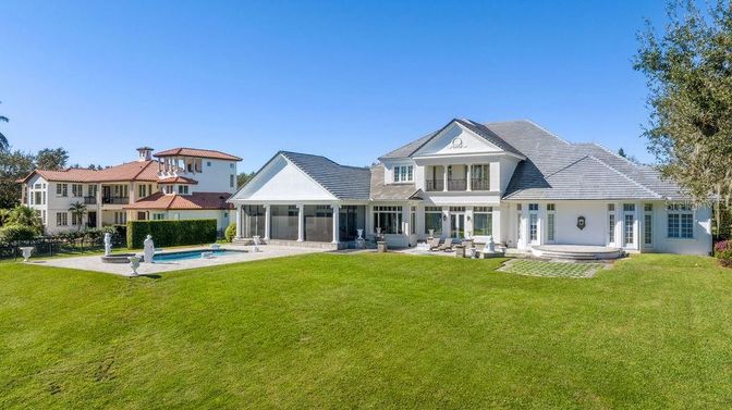 Backyard, Exterior, Pool
