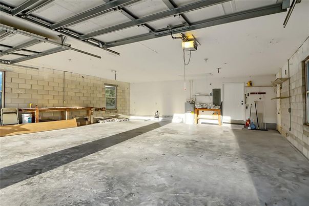 Garage, Interior