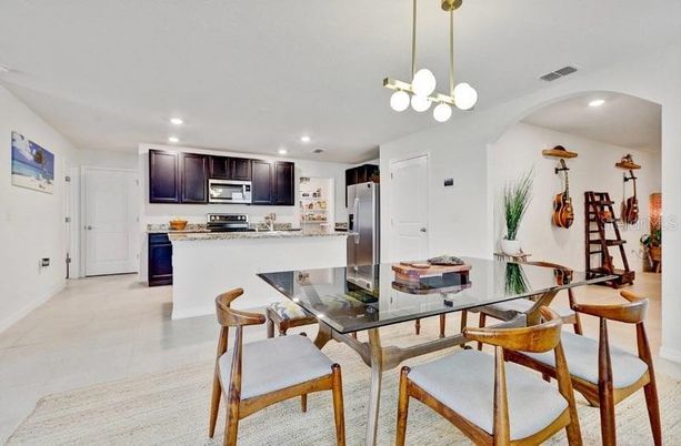 Dining room, Interior, Kitchen, Pendant Lights, Recessed Lighting, Stainless Steel Appliances