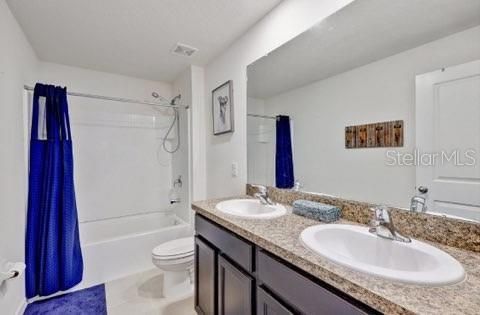 Bathroom, Dual Sink Vanities, Interior