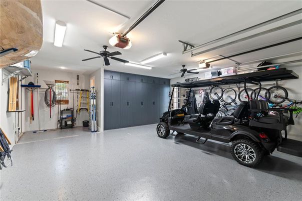 Garage, Interior