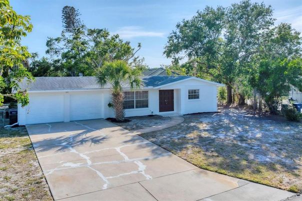 Attached, Backyard, Exterior, Facade, Ranch