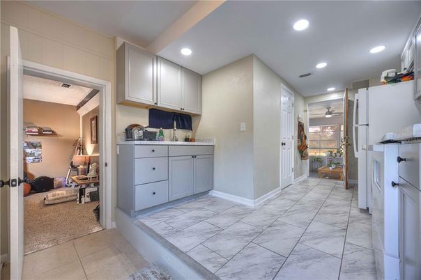 Interior, Kitchen, Marble, Recessed Lighting