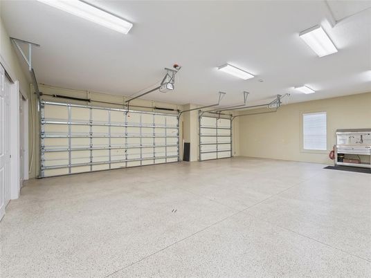 Garage, Interior