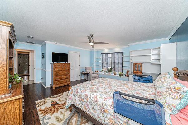 Bedroom, Interior, Recessed Lighting, Wood Texture Flooring
