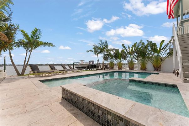 Exterior, Pool, Water